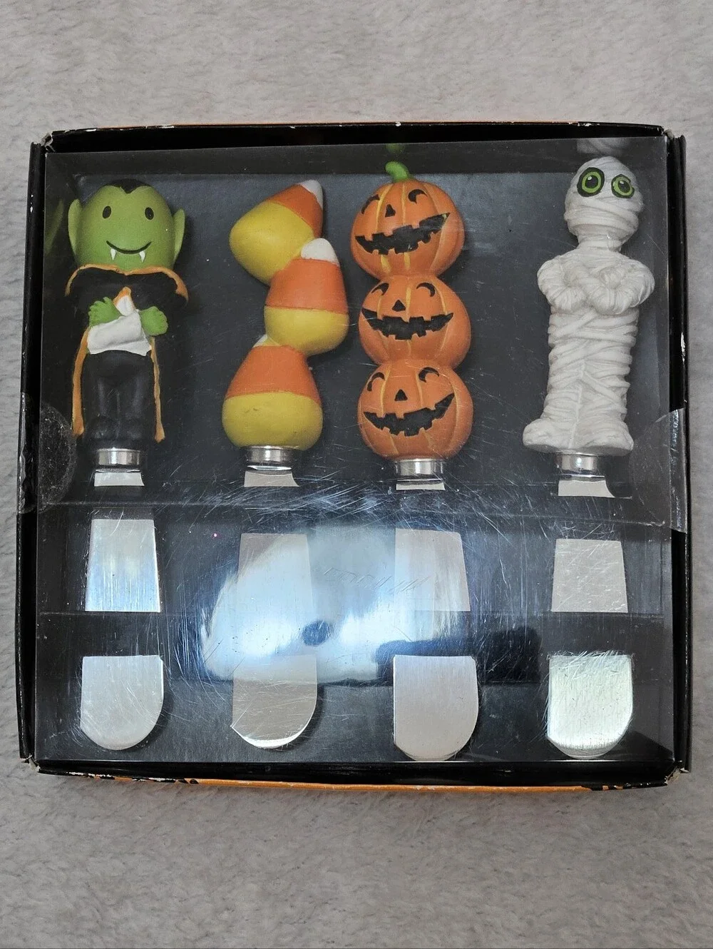 The Pier 1 Imports Halloween Canape Knife Set (4) featuring a spooky Halloween